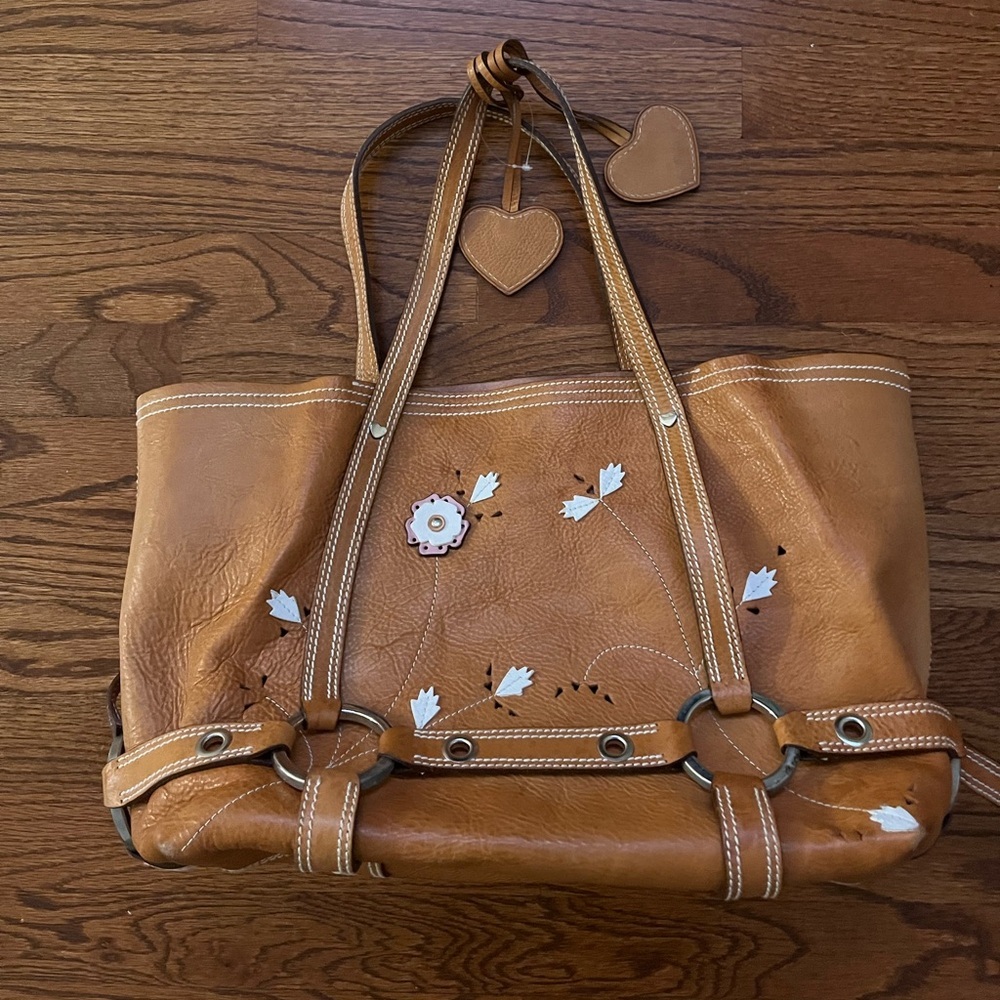LUELLA Daria Leather Tote Floral Appliqué - Picture 3 of 5